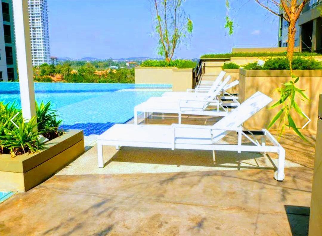 Lumpini Seaview Top Floor Lägenhet Jomtien Beach Rum bild