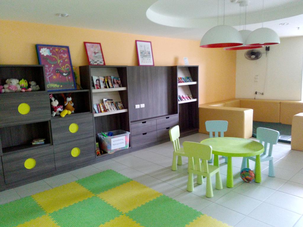 Lumpini Seaview Top Floor Lägenhet Jomtien Beach Exteriör bild